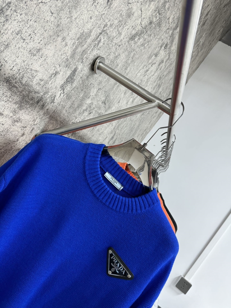 Pra*a sweater